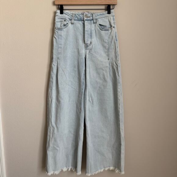SO Womens Light Wash High Rise Wide Leg Raw Hem Denim Jeans Size 0 / 24 Pants - Picture 1 of 9
